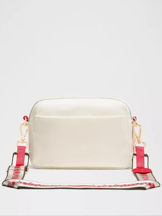 Lululemon Everywhere Crossbody Bag Ivory Red Gold Hardware Striped Wordmark - Picture 2 of 8